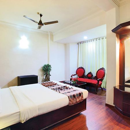 Trichur Towers Thrissur Extérieur photo
