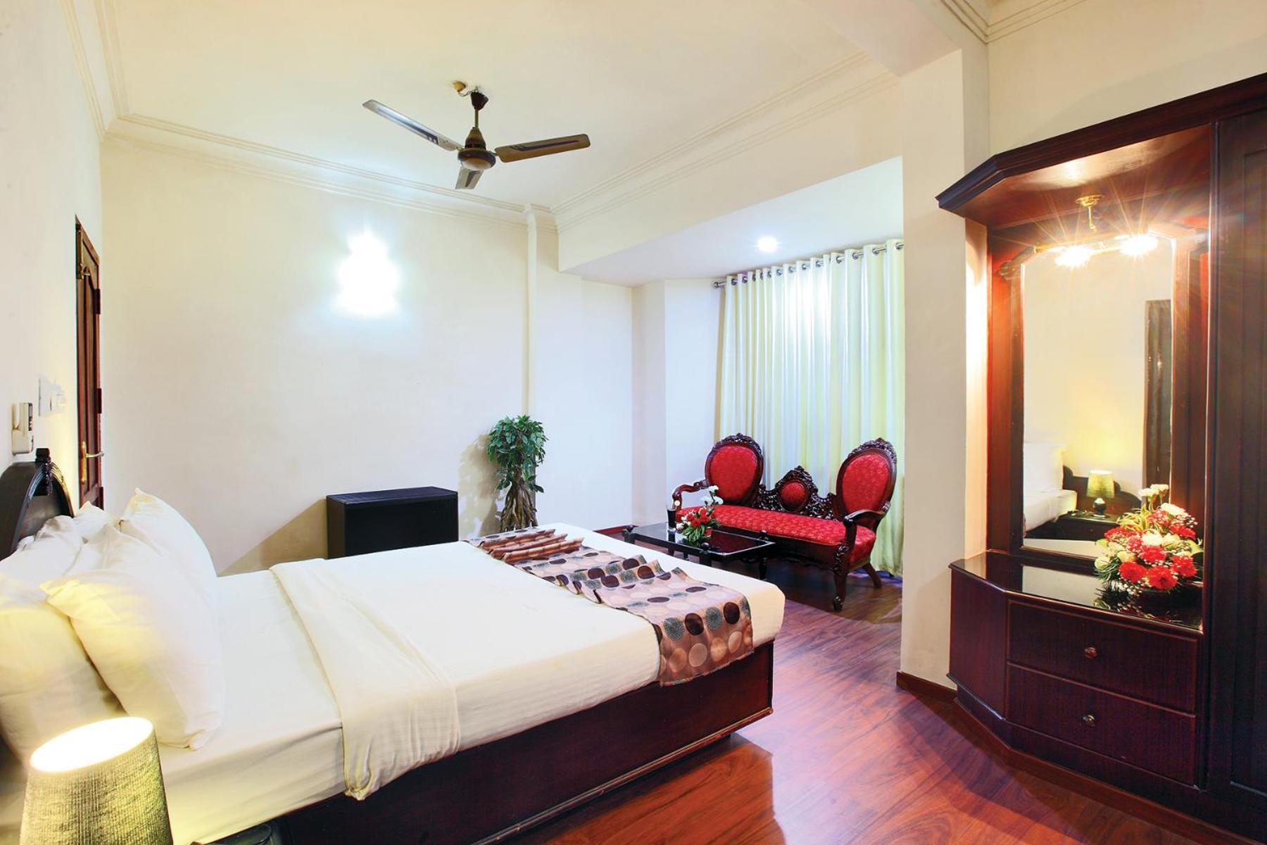 Trichur Towers Thrissur Extérieur photo