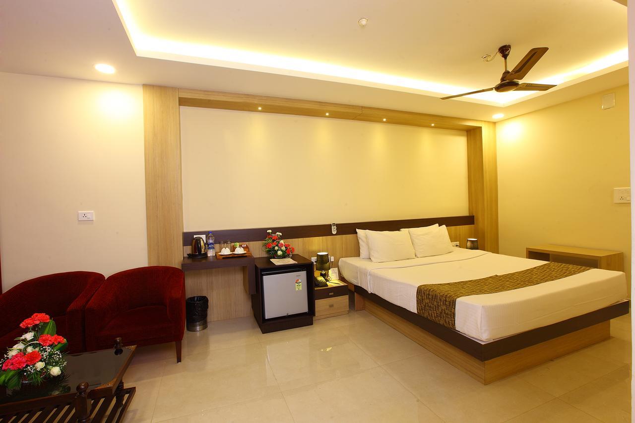Trichur Towers Thrissur Extérieur photo
