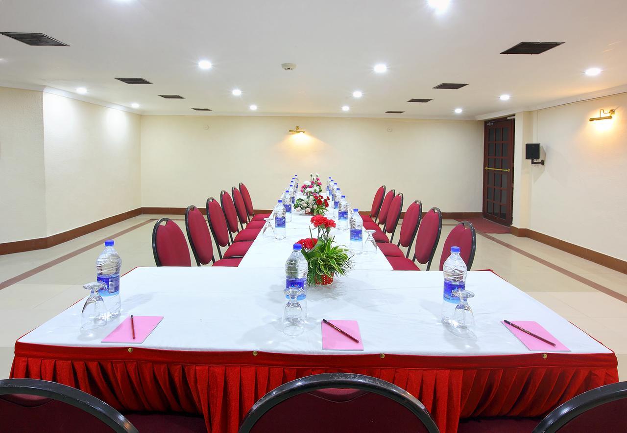 Trichur Towers Thrissur Extérieur photo