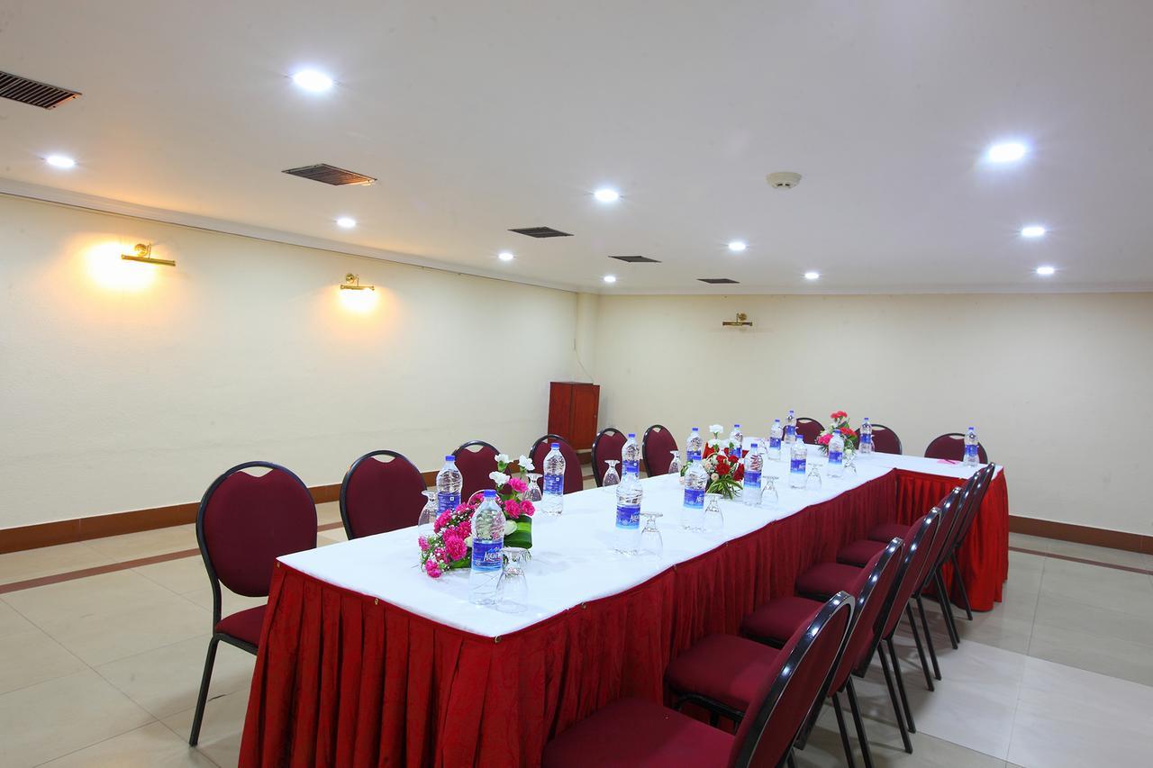 Trichur Towers Thrissur Extérieur photo