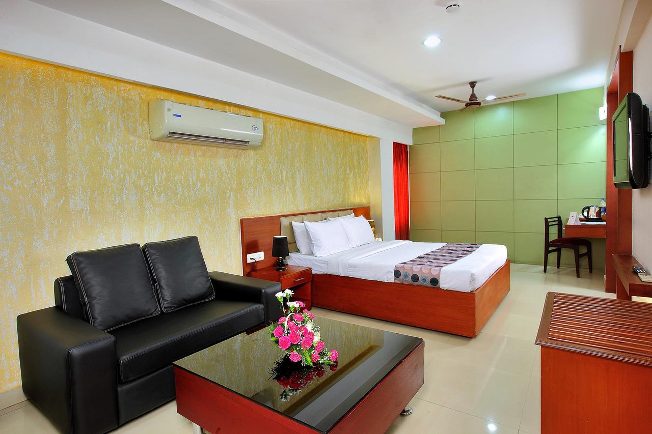Trichur Towers Thrissur Extérieur photo