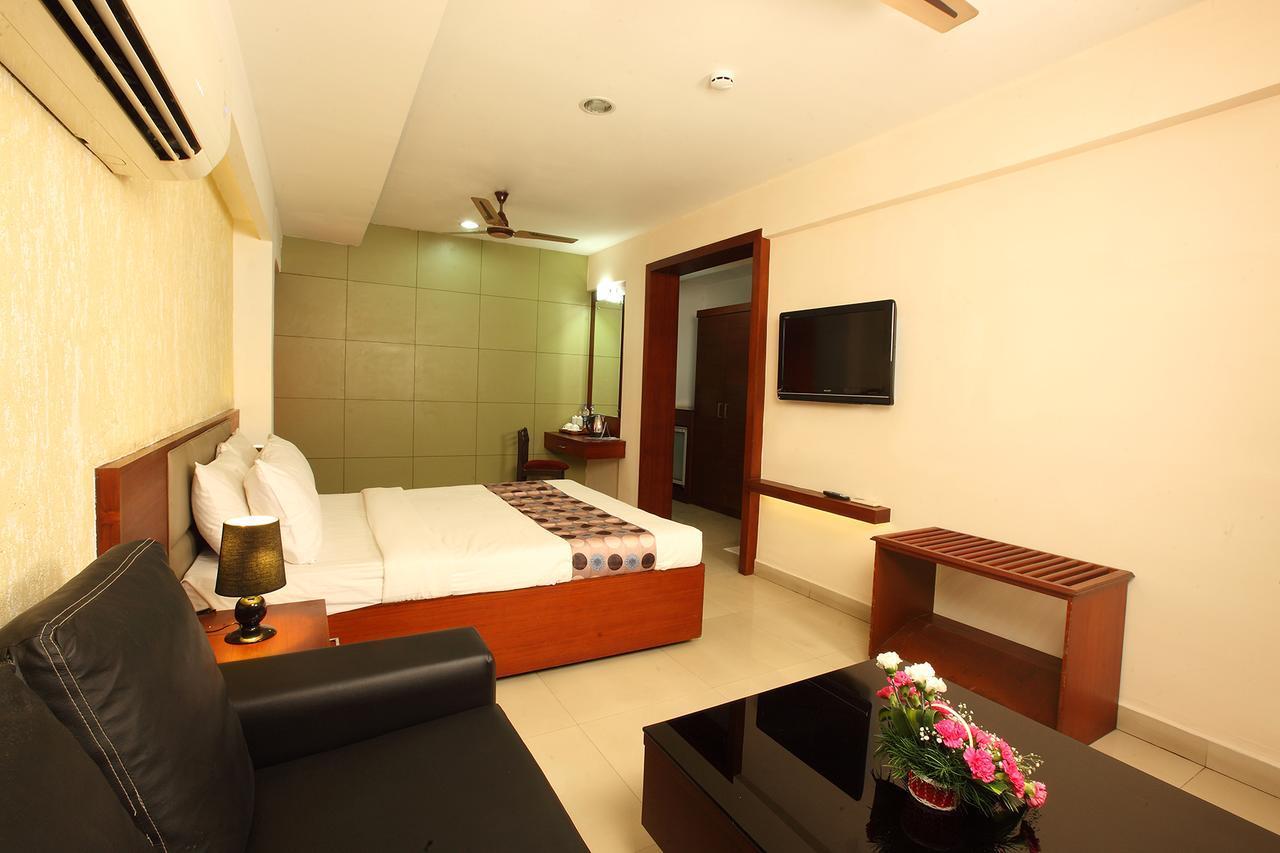 Trichur Towers Thrissur Extérieur photo